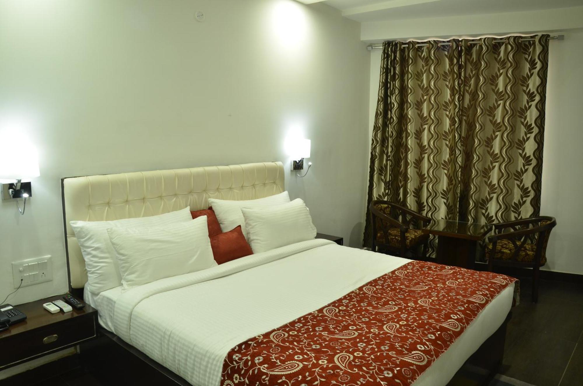 Hotel Samovar By Goyal Hotel アーグラ エクステリア 写真
