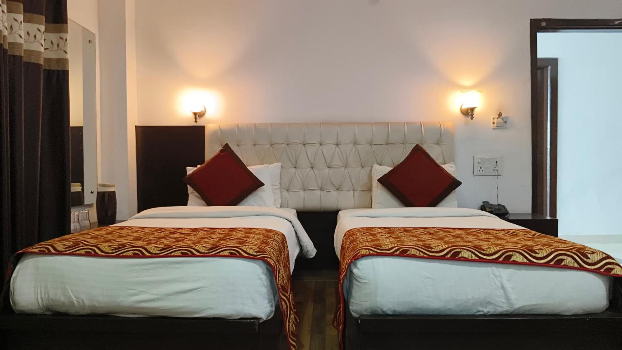 Hotel Samovar By Goyal Hotel アーグラ エクステリア 写真