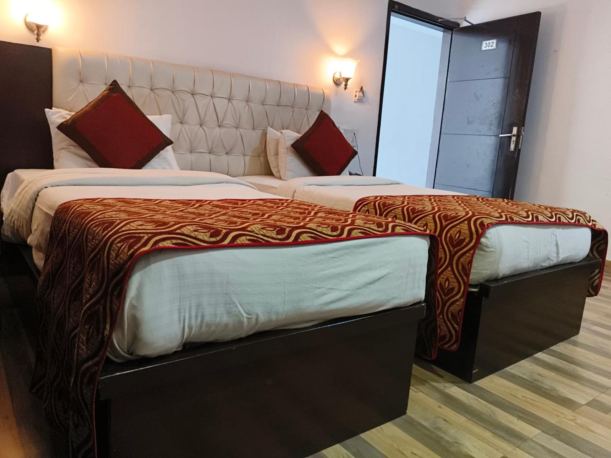 Hotel Samovar By Goyal Hotel アーグラ エクステリア 写真